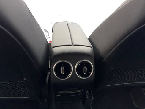 Used 2021 Mercedes-Benz GLA 250 image 62