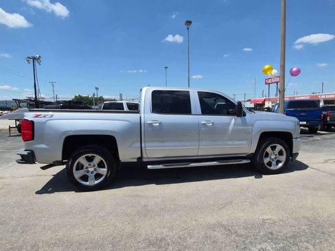 Used 2018 Chevrolet Silverado 1500 LT w/ All Star Edition AWD/4WD image 9