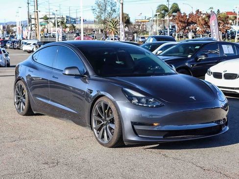 Used 2023 Tesla Model 3 Standard Range image 3
