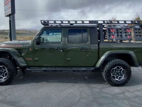 Used 2023 Jeep Gladiator Mojave w/ Trailer Tow Package AWD/4WD image 5