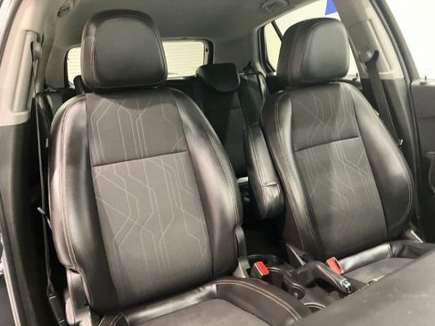 Used 2018 Chevrolet Trax LT w/ LT Convenience Package image 41