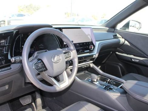 Certified 2025 Lexus TX 350 FWD w/ Technology Package image 13