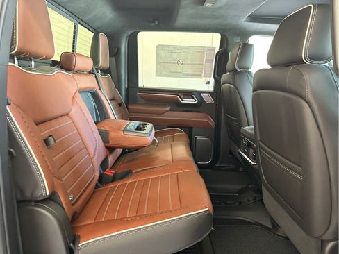 New 2025 GMC Sierra 2500 Denali Ultimate image 38