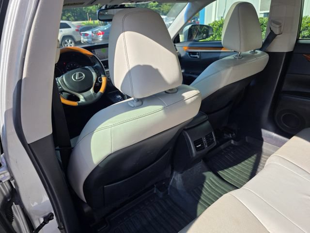 Used 2014 Lexus ES 300h w/ Luxury Package w/Bamboo Trim FWD image 21