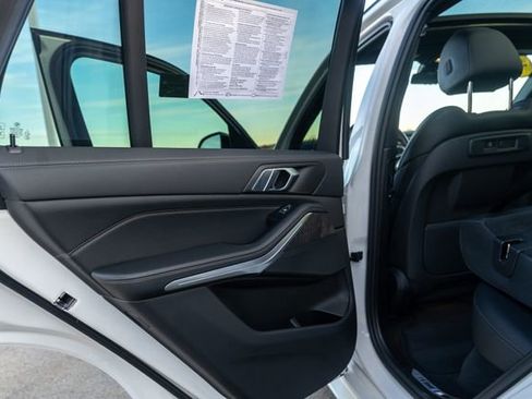 Used 2023 BMW X5 xDrive40i w/ M Sport Package image 22