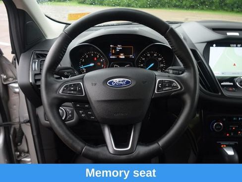Used 2017 Ford Escape Titanium AWD/4WD image 4
