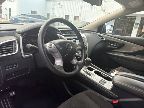 Used 2018 Nissan Murano S FWD image 8