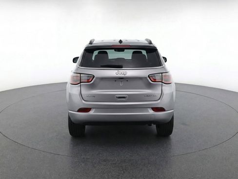 Used 2025 Jeep Compass Limited AWD/4WD image 7