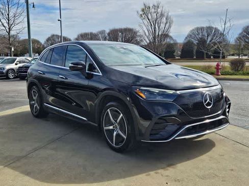 Used 2023 Mercedes-Benz EQE 500 4MATIC SUV w/ Pinnacle Trim Package image 3