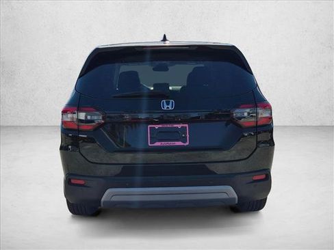 Used 2025 Honda Pilot EX-L image 6