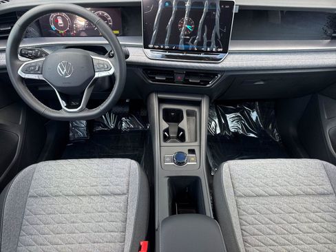 New 2026 Volkswagen Tiguan S FWD image 12