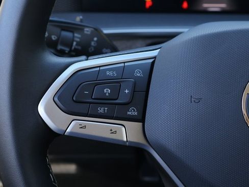 Certified 2025 Volkswagen Tiguan S image 20