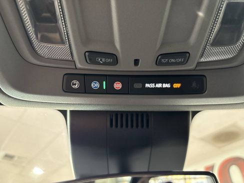 Used 2022 GMC Sierra 1500 Elevation image 16