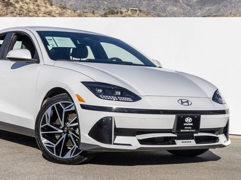 Used 2024 Hyundai Ioniq 6 SEL AWD/4WD image 8