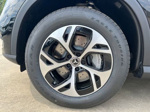 Used 2026 Mercedes-Benz GLC 350e 4MATIC image 14