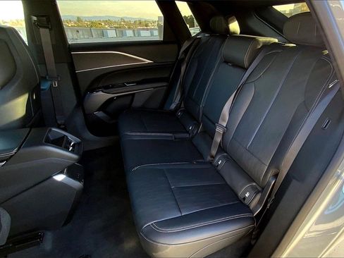 New 2025 Cadillac Lyriq Luxury image 29