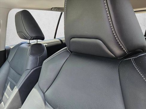 Used 2021 Toyota RAV4 XLE Premium FWD image 13