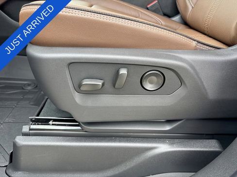 New 2026 Chevrolet Tahoe High Country AWD/4WD image 12