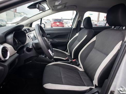 Used 2021 Nissan Versa SV image 21