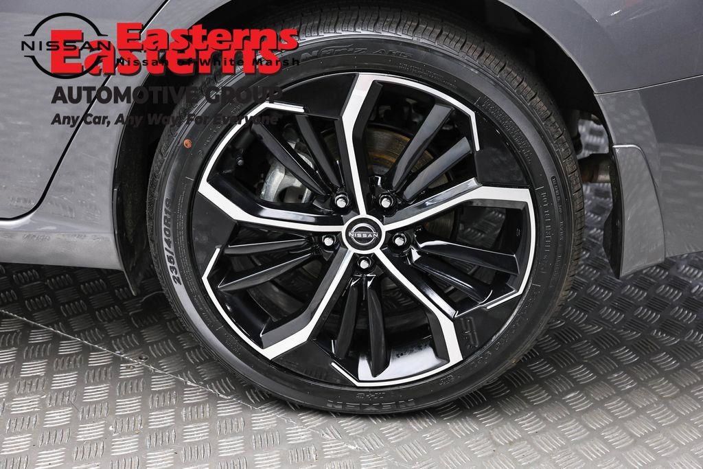 Used 2025 Nissan Altima 2.5 SR AWD/4WD image 8