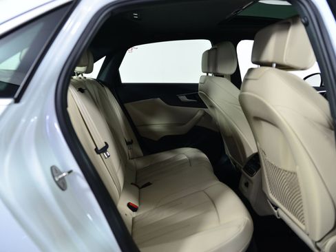 Used 2023 Audi A4 2.0T Premium w/ Convenience Package image 24