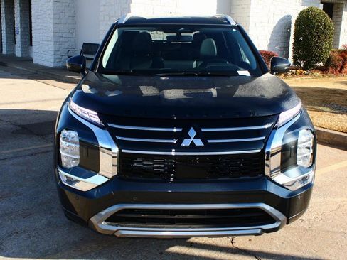 New 2026 Mitsubishi Outlander SEL image 6