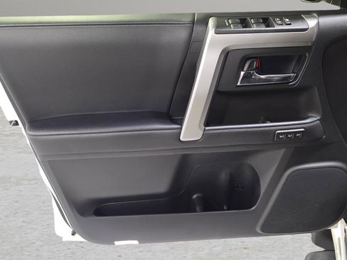 Used 2022 Toyota 4Runner Limited image 9