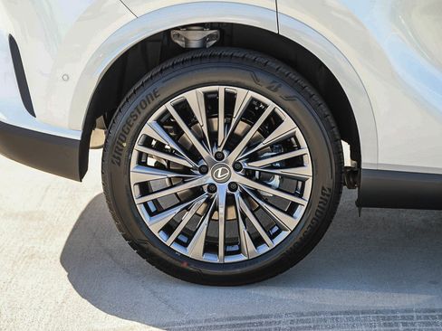 New 2026 Lexus RX 450h AWD image 11