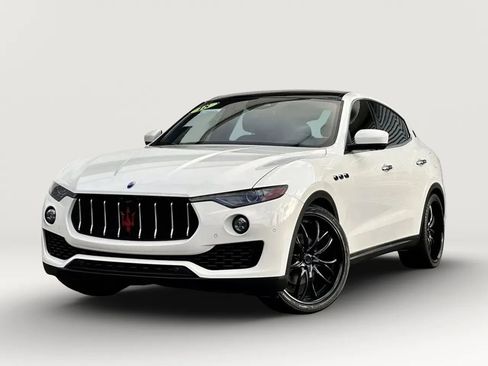 Used 2018 Maserati Levante AWD/4WD image 1