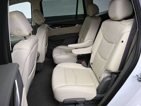 Certified 2024 Cadillac XT6 Premium Luxury w/ LPO, Floor Liner Package AWD/4WD image 19