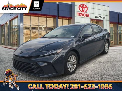 Used 2026 Toyota Camry LE FWD image 1