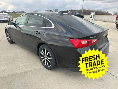 Used 2017 Chevrolet Malibu LT w/ Leather Package image 6