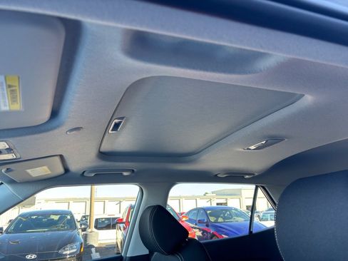Certified 2026 Hyundai Venue SEL FWD image 21