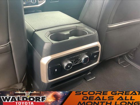 Used 2024 Ford Expedition XLT image 40