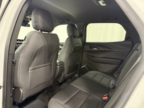 Used 2023 Chevrolet TrailBlazer RS image 23