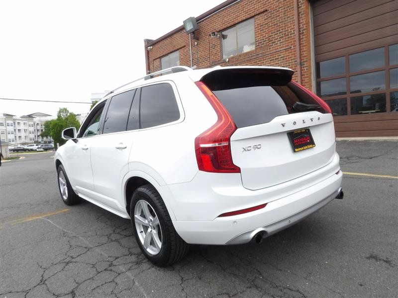 Used 2018 Volvo XC90 T5 Momentum FWD image 3