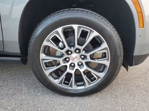New 2026 GMC Yukon Denali w/ Denali Reserve Package RWD image 6
