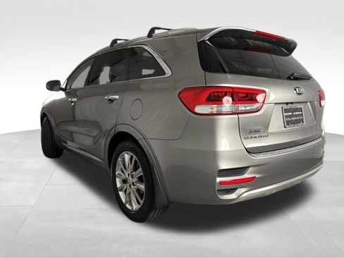 Used 2016 Kia Sorento SX image 5