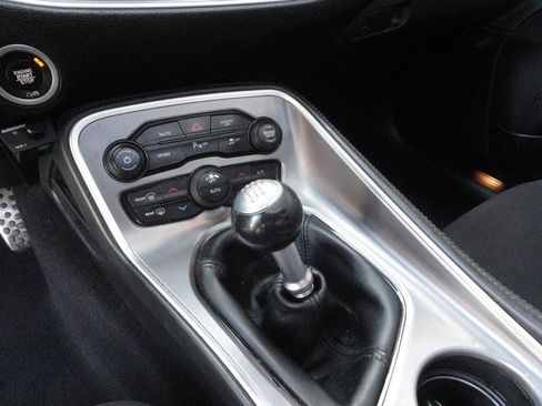 Used 2019 Dodge Challenger R/T w/ Blacktop Package image 17