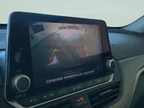 Certified 2025 Nissan Altima 2.5 SR FWD image 17