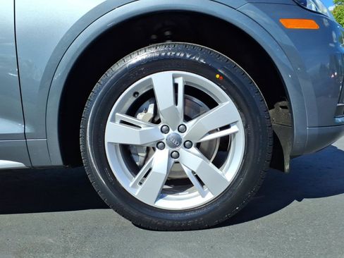 Used 2019 Audi Q5 2.0T Premium Plus w/ Premium Plus Package AWD/4WD image 9