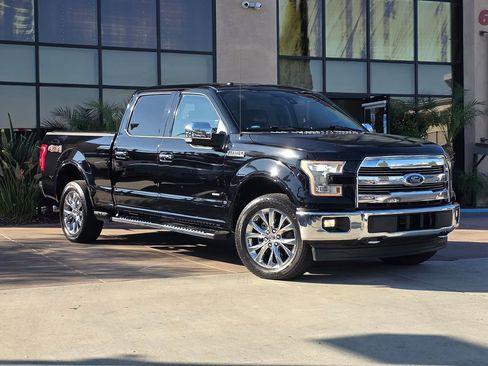 Used 2017 Ford F150 Lariat w/ Equipment Group 502A Luxury image 3