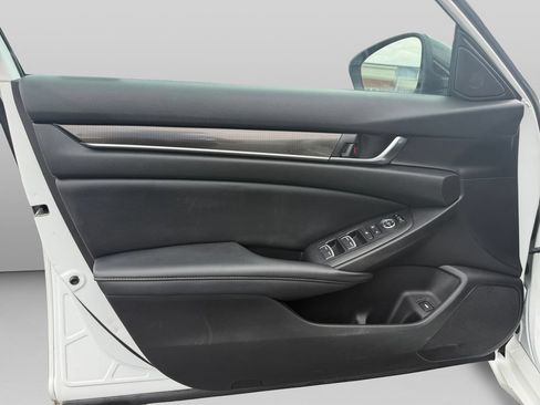 Used 2021 Honda Accord Sport image 15