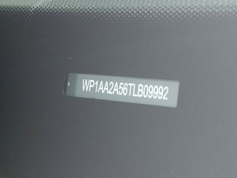 New 2026 Porsche Macan AWD/4WD image 42