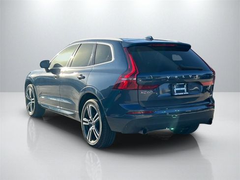 Used 2021 Volvo XC60 T5 Momentum w/ Protection Package Premier image 7