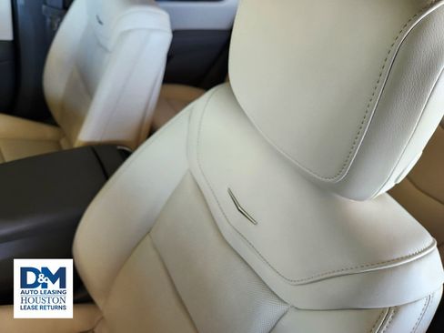 Used 2024 Cadillac XT6 Premium Luxury w/ Technology Package image 32