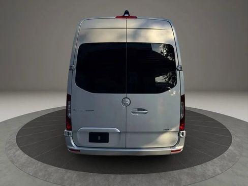 Used 2023 Mercedes-Benz Sprinter 3500 image 10
