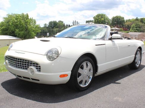 Used 2002 Ford Thunderbird Deluxe RWD image 5