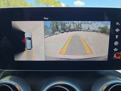 Used 2022 Mercedes-Benz GLC 300 image 18