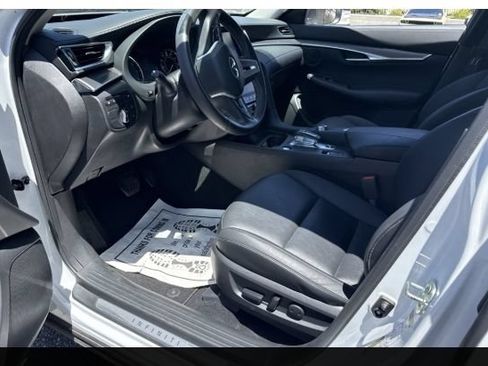Certified 2023 INFINITI QX50 Pure FWD image 2